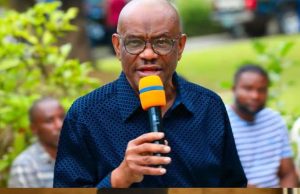 Headline:🚨 “Wike Betrayed His Own Blood — Disowned by Father, Then Betrayed His Political Family” – Niger Delta Elder Explodes! 🚨News Report for FrontNaija News | Source: Oriental Times.