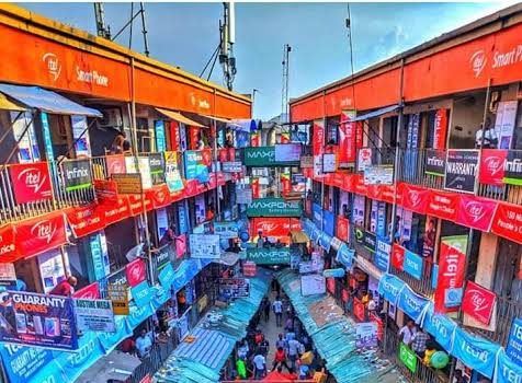 BREAKING NEWS: Soludo Shuts Onitsha Main Market Over Sit-At-Home Defiance.